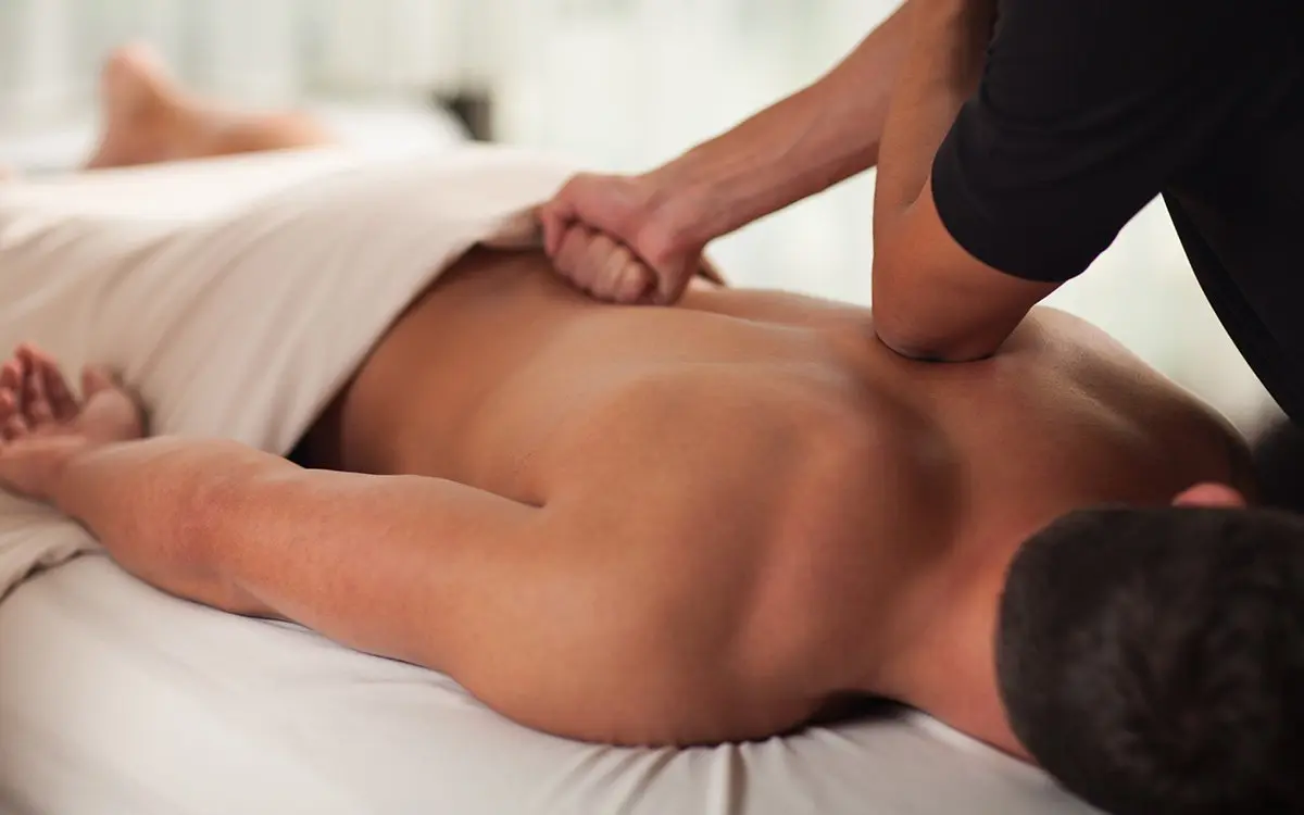 deep-tissue-massage-2.webp